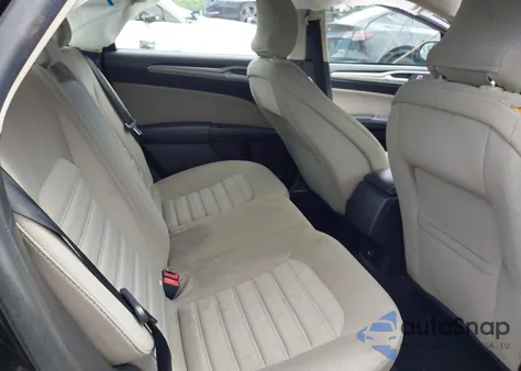 2018 Ford Fusion Hybrid S z USA, uszkodzony, nr VIN 3FA6P0UU6JR174441